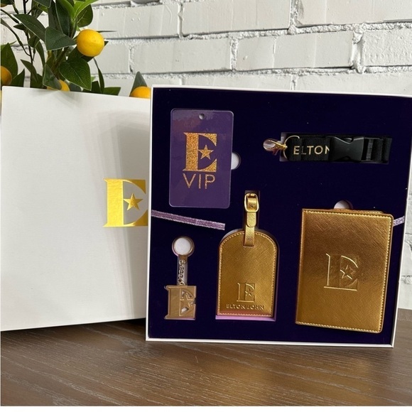 NWT Elton John Farewell Yellow Brick Rd Swag Bundle VIP Bag Set + Funko Pop NIB - Picture 7 of 17